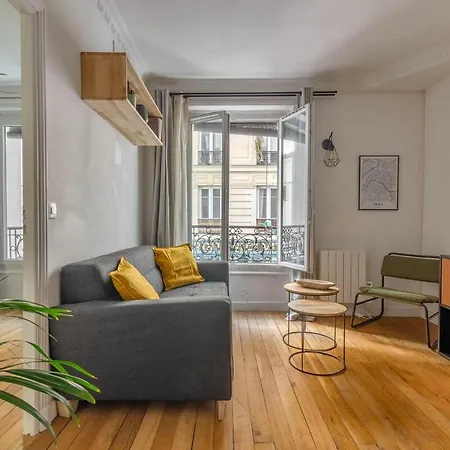 Apartment Elegant In Heart Of 18 2 Pers *