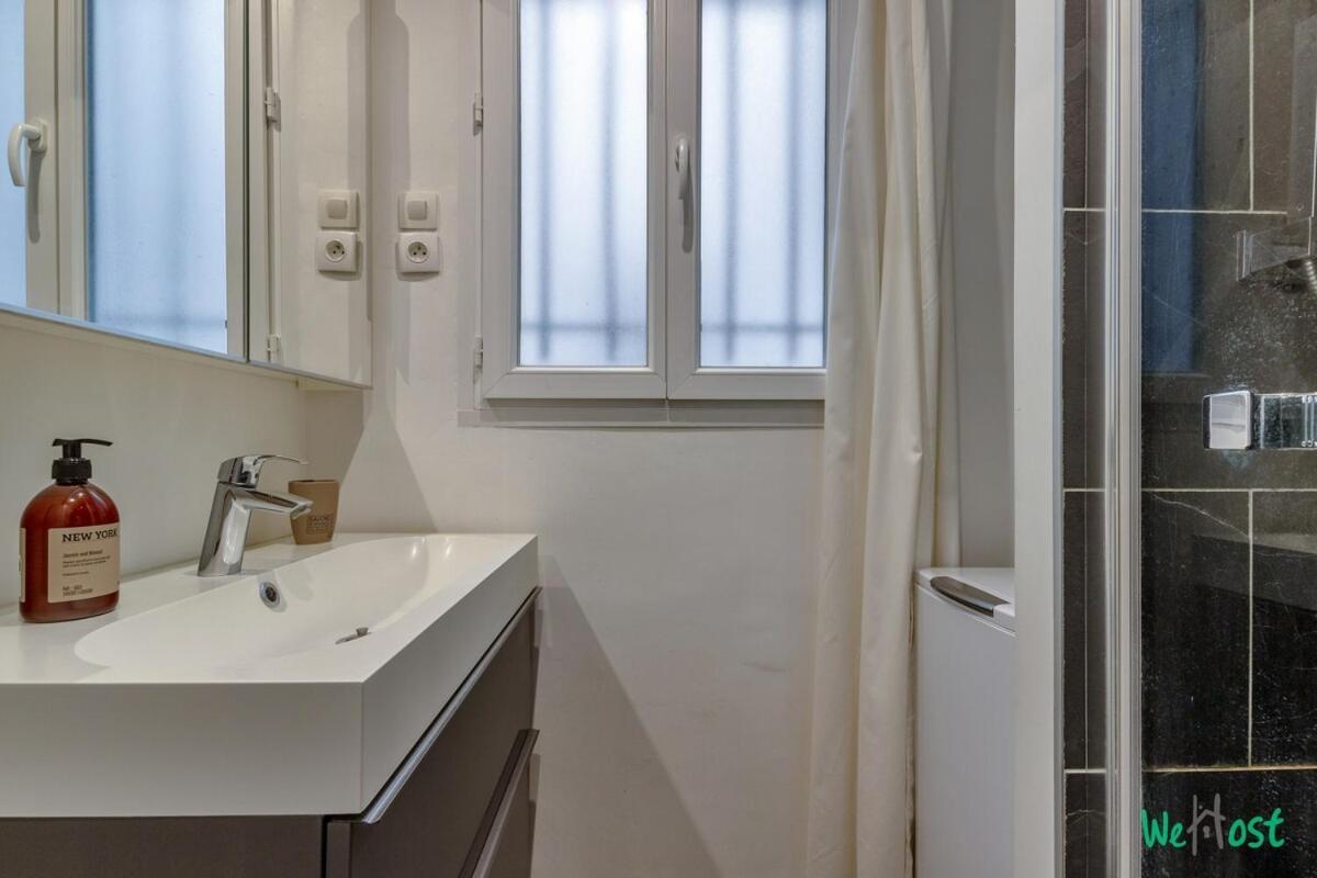 Elegant In Heart Of 18 2 Pers Apartment